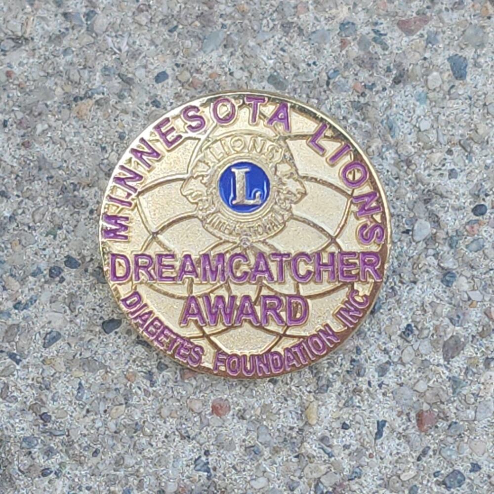 Minnesota Lions Club Dreamcatcher Award Diabetes Foundation Gold Enamel Hat Pin